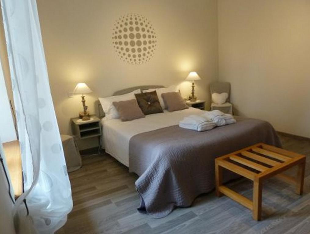 Chambres D'Hotes De La Junchere Saint-Hilaire-de-Court Номер фото